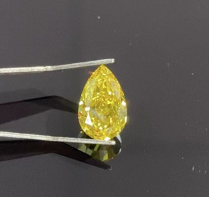 ナシの華麗な切口HPHT CVDの実験室は黄色いダイヤモンド1-1.3ctを作成した