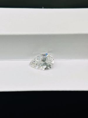 総合的な西洋ナシ形の実験室は白いダイヤモンドVS1の明快さの等級を作成した