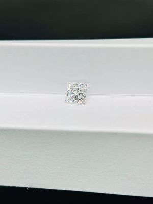 総合的なCVDの実験室は白人のダイヤモンドの王女を作成したShaped Jewelry