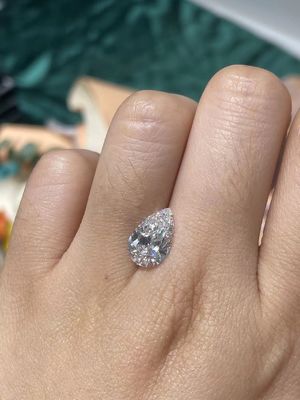 多サイズCVDの実験室によって育てられるダイヤモンド1.58ctの西洋ナシ形の白い耕作