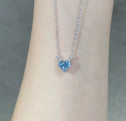 1.51ct ラボ ダイヤモンド ジュエリー 合成 Cvd 青いハートカット ペンダント 18k 白金