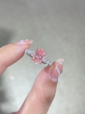 2.5ct ファンシー・ピンク・ラボ ダイヤモンド・エンゲージメント・リング 18K ホワイト・ゴールド・ブライダル・リング