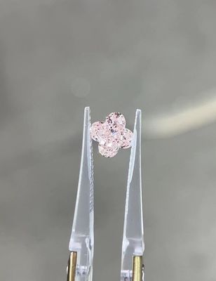 ダイヤモンド 人造 LV リリーカット ピンク ダイヤモンド 四葉クローバー ダイヤモンド 透明度 VVS-VS
