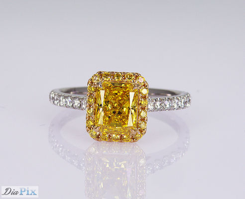 1.1ct 輝く形 華やかな鮮やかな黄色 ダイヤモンドリング 18K ゴールドセット