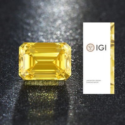 IGI認証された実験室で作られた 黄色いダイヤモンド 3.45ct 鮮明なエメラルドカット