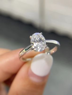 ホワイト 円形 ダイヤモンド 指輪 婚約 指輪 婚活 指輪 実験室 成長 ダイヤモンド 指輪