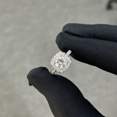 1.008ct 丸 D/E VVS CVD ホワイトダイヤモンドリング IGI認証のダイヤモンドリング