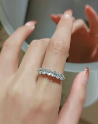 オーバル エターナル ラブ 成長 ダイヤモンド リング 結婚 プレゼント 婚約 指輪
