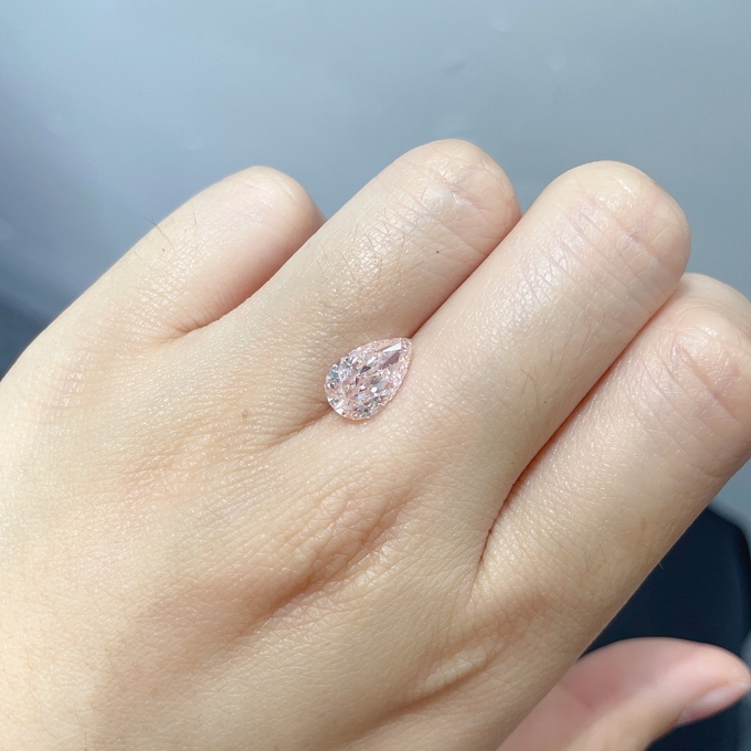 1.64CT西洋ナシ形の実験室のピンクの耕作の明るい異なった装飾的なドリルのピンクの楕円形の耕作のダイヤモンド3